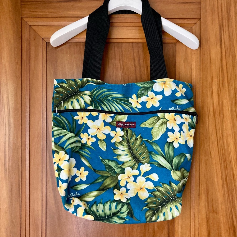 Island Aloha Wear / Hawaiian Floral Tote Bag - reversible
